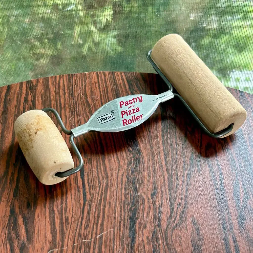 Vintage Ekco Pastry & Pizza Roller, Mid Century Baking Tool Retro Kitchen Gadget